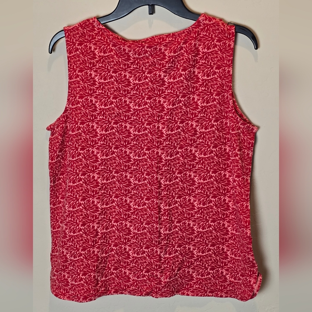 Tommy Bahama Women's Red Sleeveless Top Dark Blossom NWT - Picture 2 of 4